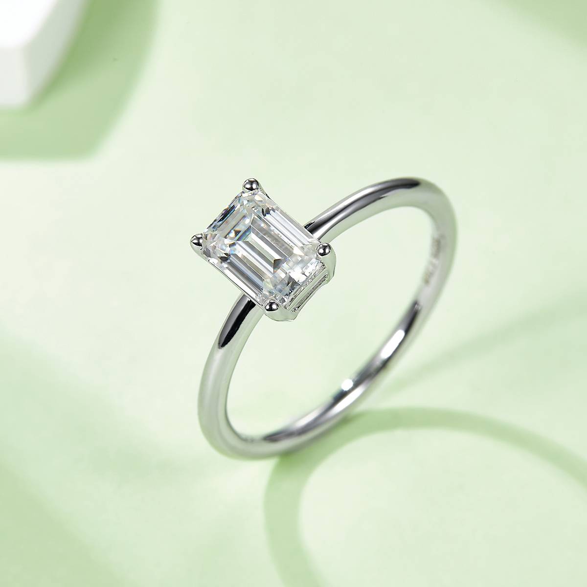 Classic rectangular S925 silver plated white gold moissanite diamond women's ring 1.0 carat D-grade